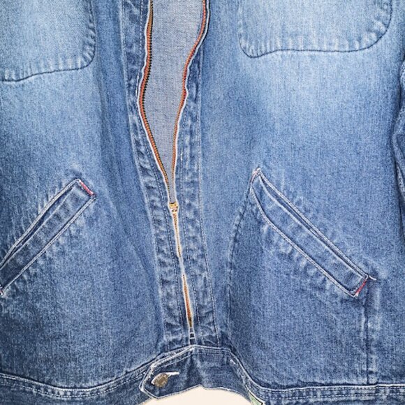 Guess vintage denim jacket size XL, 100% cotton.Perfect condition. - Picture 2 of 9